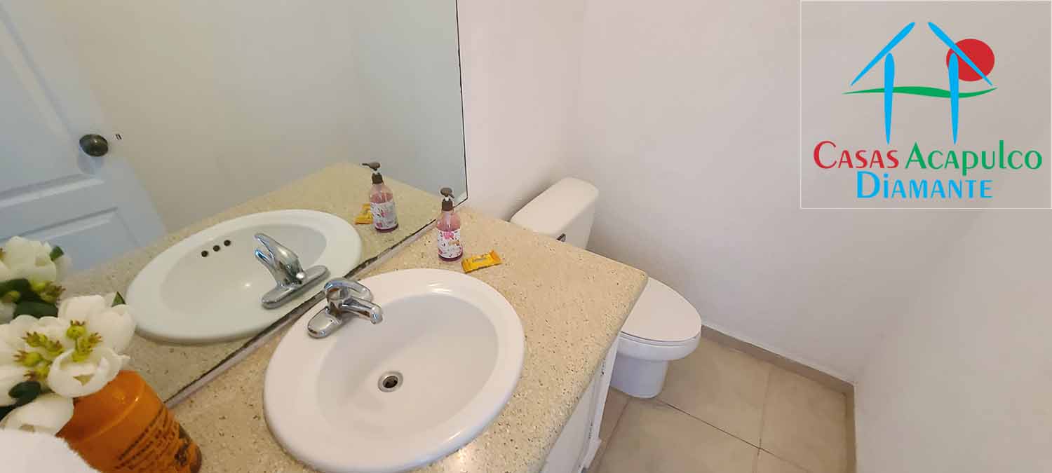 Punta Pichilingue J2 - Baño de visitas 1